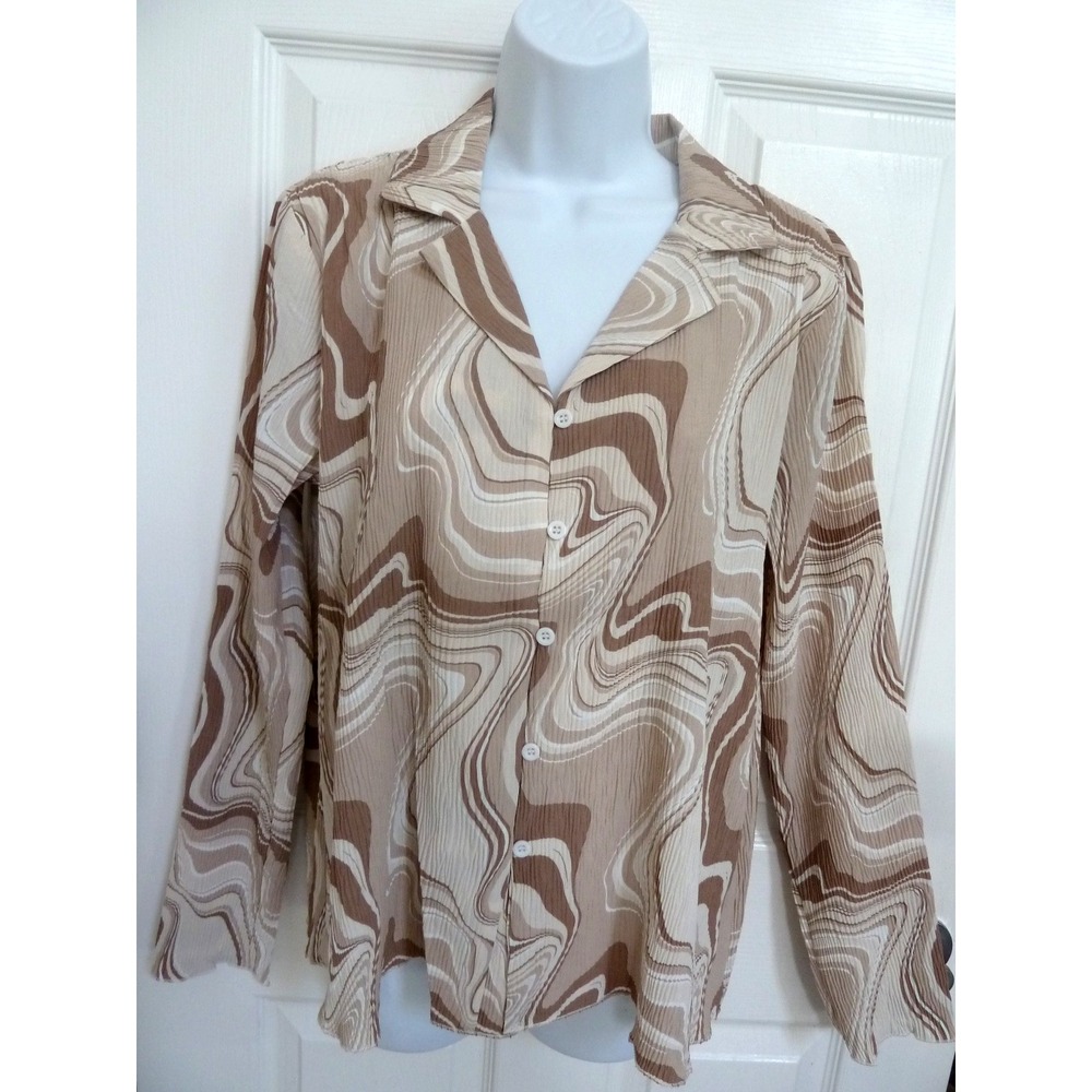 Easel NWT Textured Crepe Blouse Retro Swirl Office Artsy Beige Tan White Medium